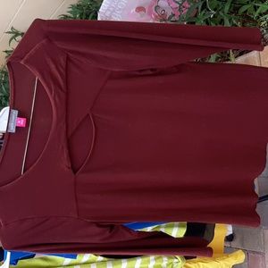 Vince Camuto 3/4 sleeve shirt with cutout